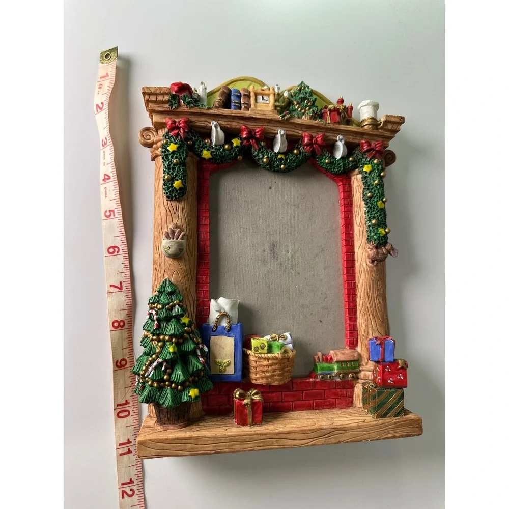 Vintage 90s 3D Christmas Fireplace Picture Frame Resin Holiday Decor Mantel